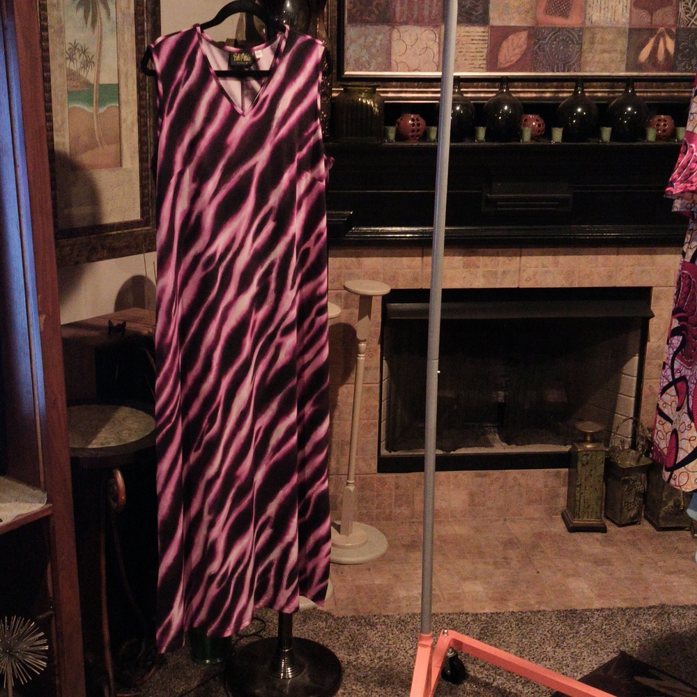 FINAL PRICE NWT Bob Mackie Artistic Fushia and Black Maxi Dress Size Large - Picture 5 of 9